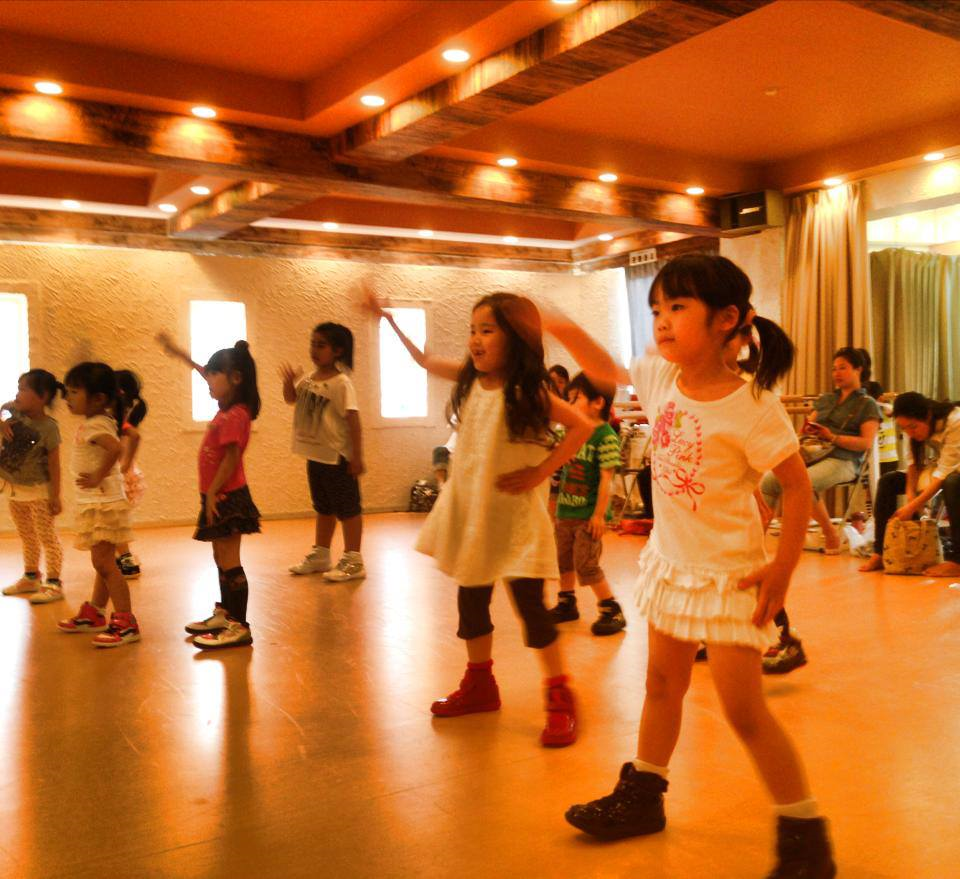 渋谷 Dance Flow Kids-ダンスフロウキッズ-