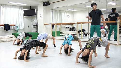 キッズダンス＆アクロバット教室